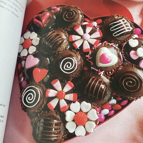 Hello, Cupcake! Book - Picture 7 of 7